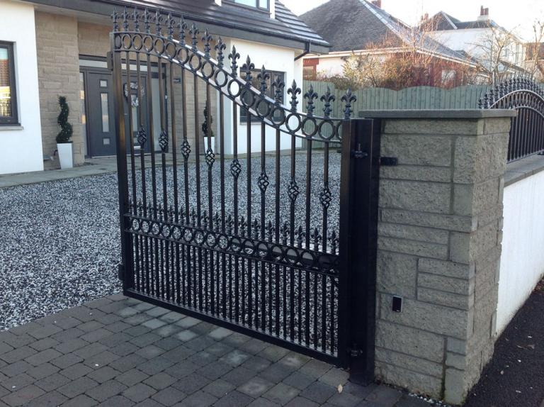 Driveway Gates North Lanarkshire