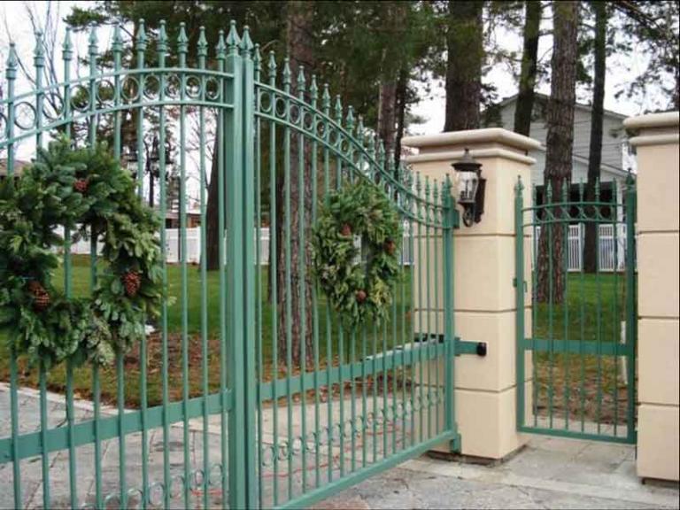 Driveway gates Stirlingshire